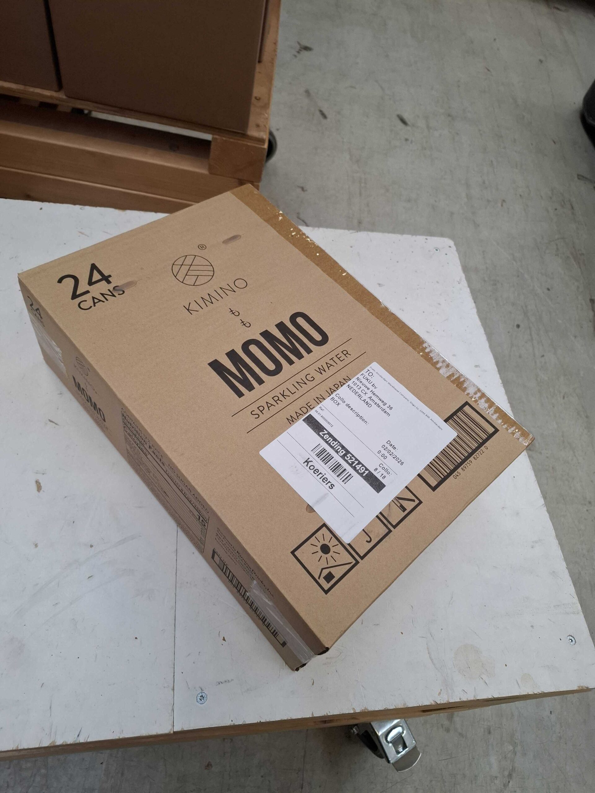 Momo Sparkling Water – Box of 24